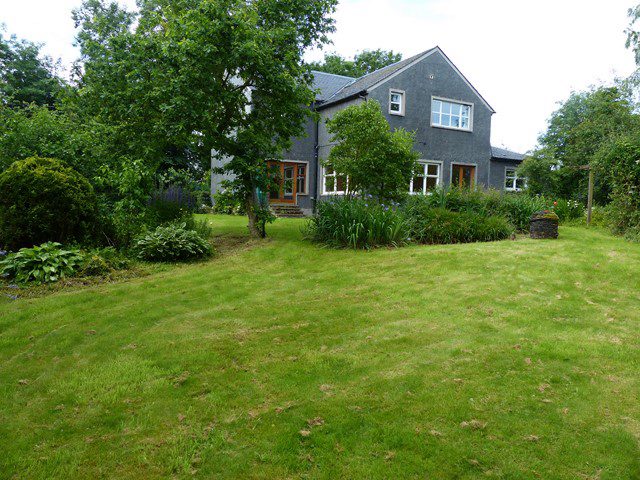  Image of 4 bedroom Cottage to rent in Pettinain Lanark ML11 at Pettinain Lanark South Lanarkshire, ML11 8SR